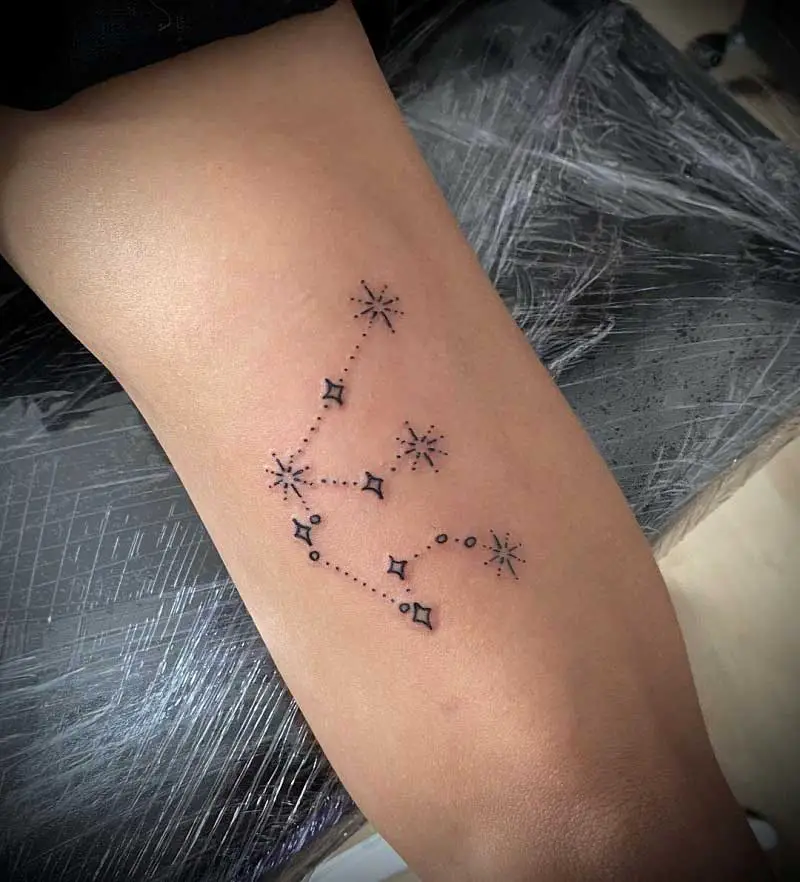 constellation-aquarius-tattoo-5