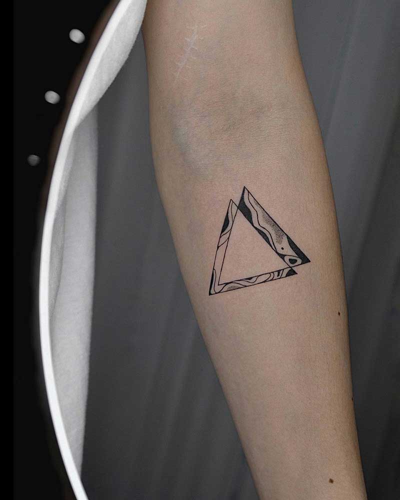 cool-triangle-tattoos-2