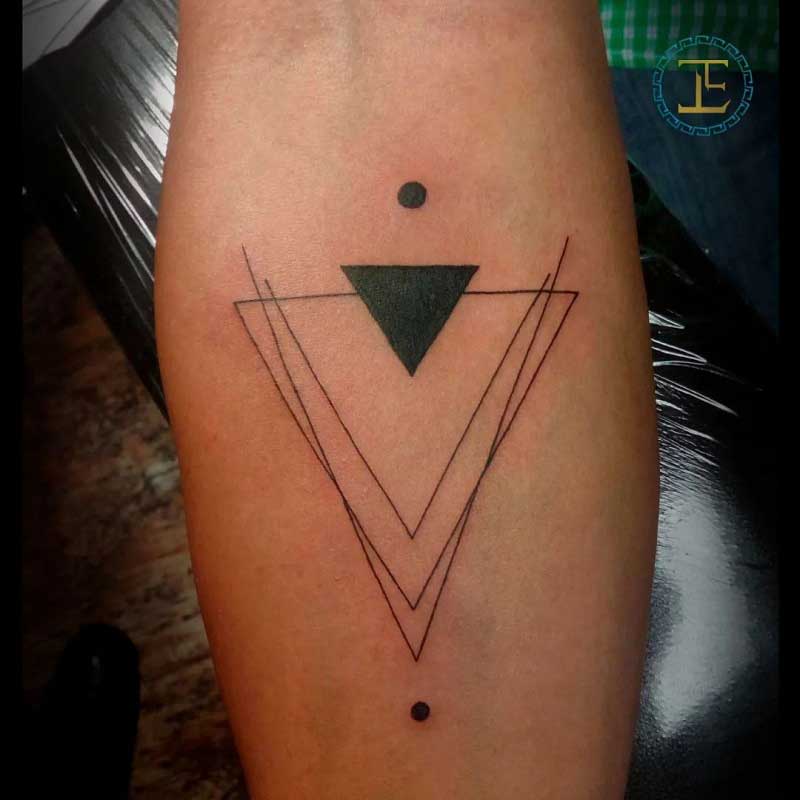 cover-up-triangle-tattoo-2