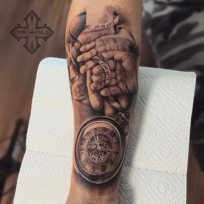 family-hand-tattoo-2