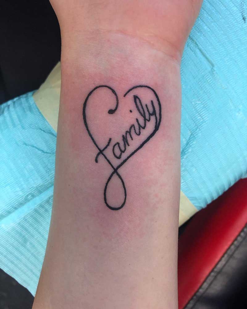 35 Meaningful Family Tattoos That Show Your Love