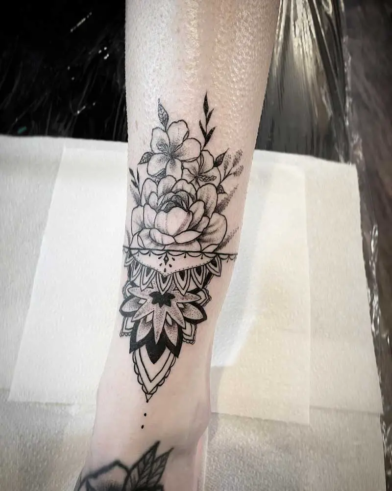 flower-ankle-tattoo-3