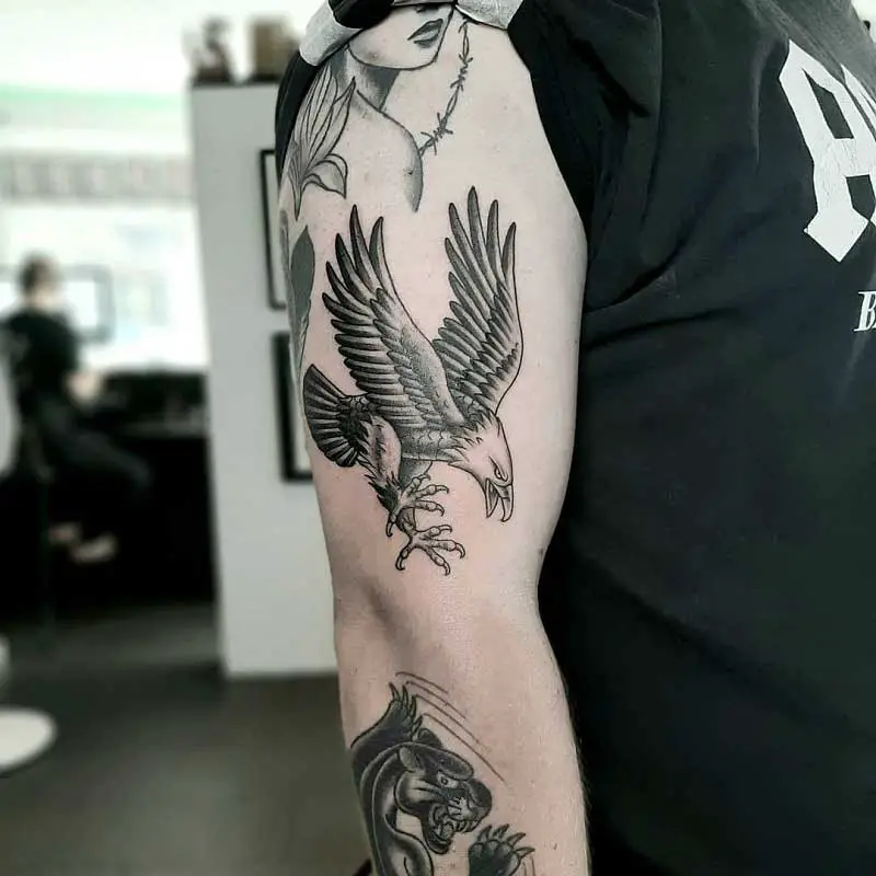 flying-chicken-tattoo-2