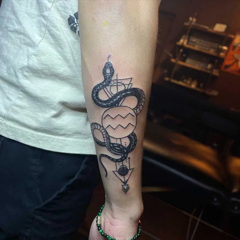 geometric-aquarius-tattoo-1