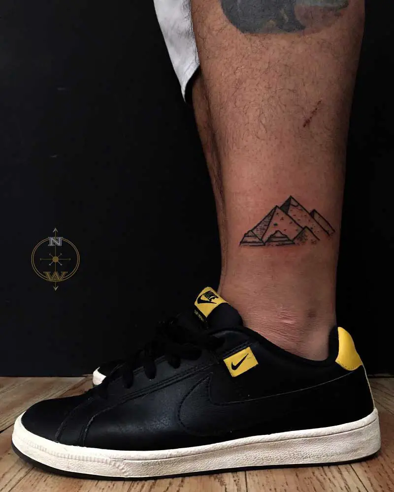 giza-pyramid-tattoo-1