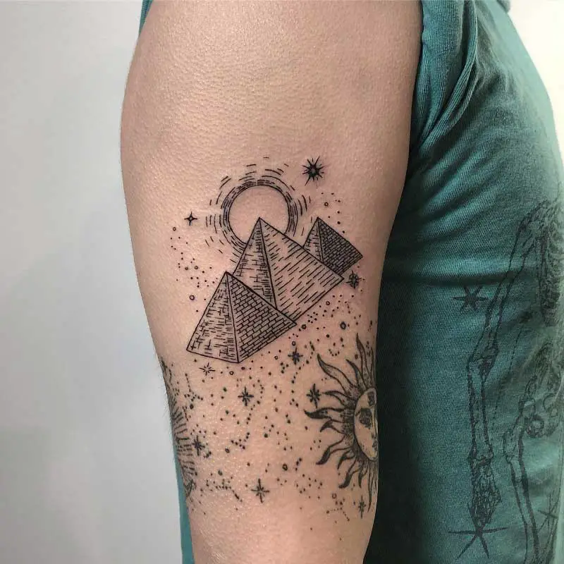 giza-pyramid-tattoo-3