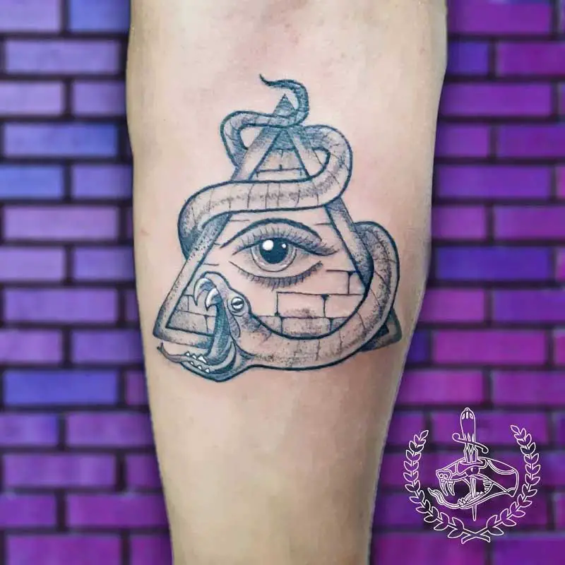 illuminati-pyramid-tattoo-2