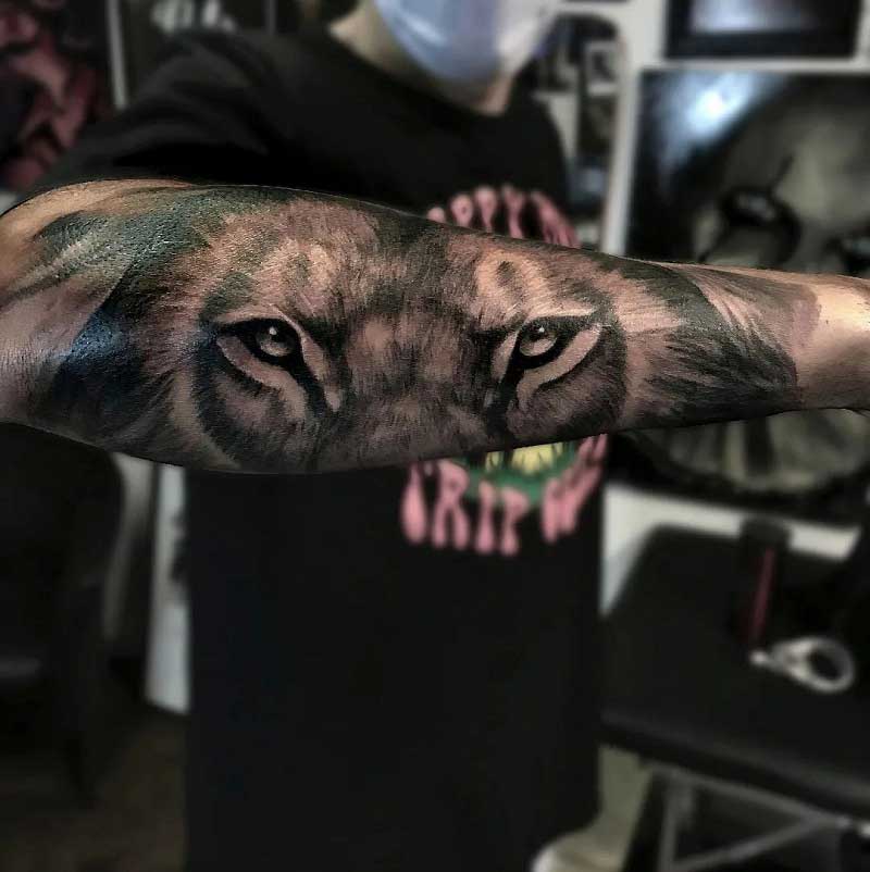 lion-eyes-tattoo-3