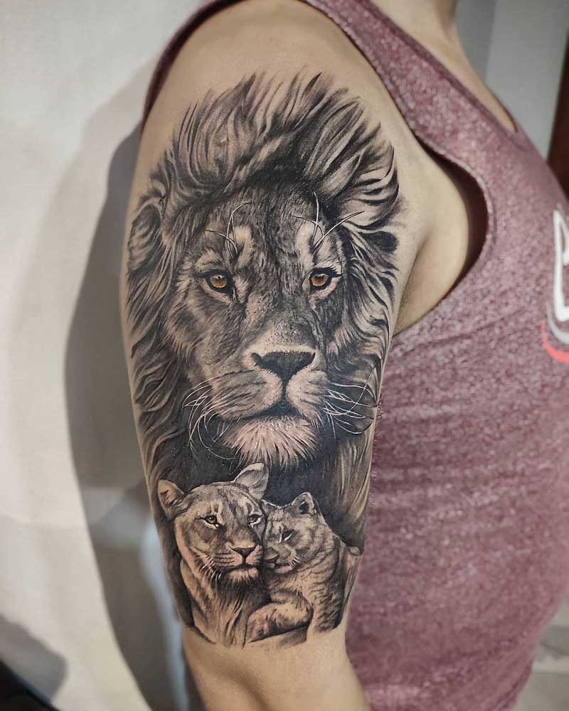 lion-family-tattoo-2