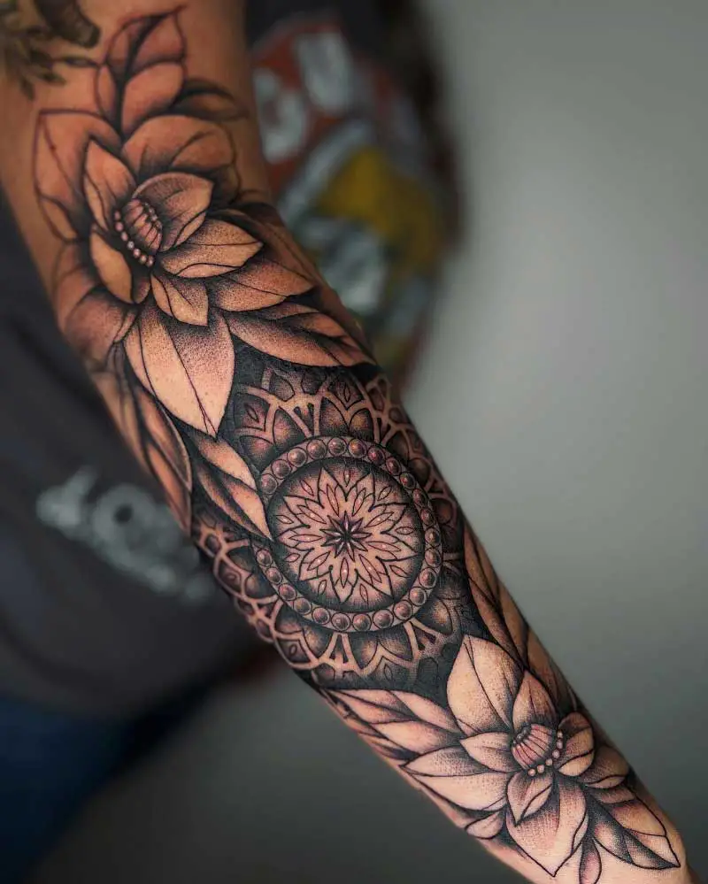 magnolia-forearm-tattoo-1