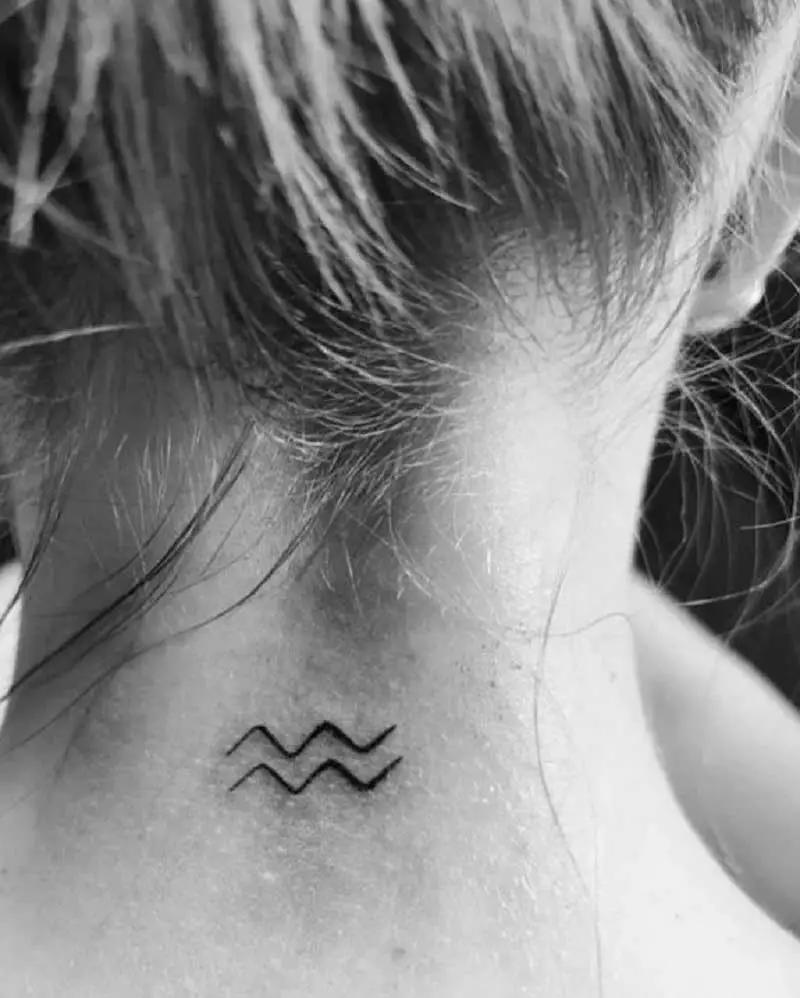 minimalist-aquarius-tattoo-3