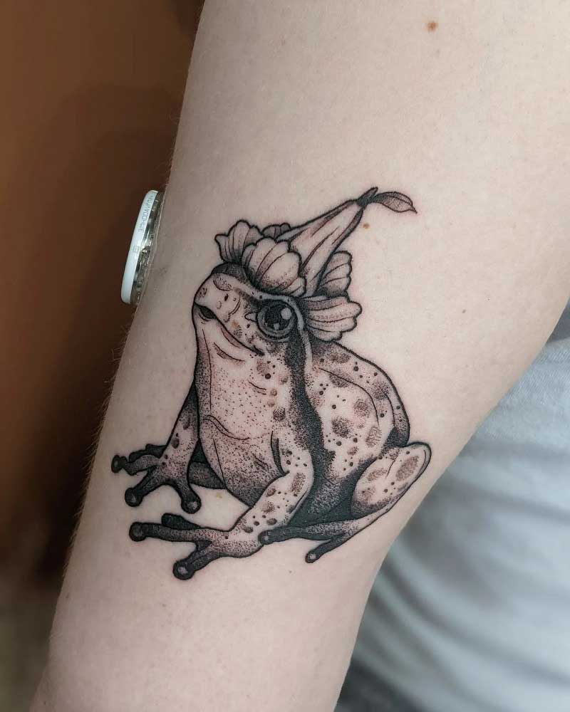 minimalist-frog-tattoo-1