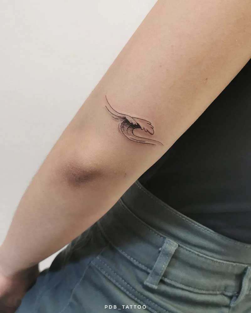 minimalist-ocean-tattoo-1