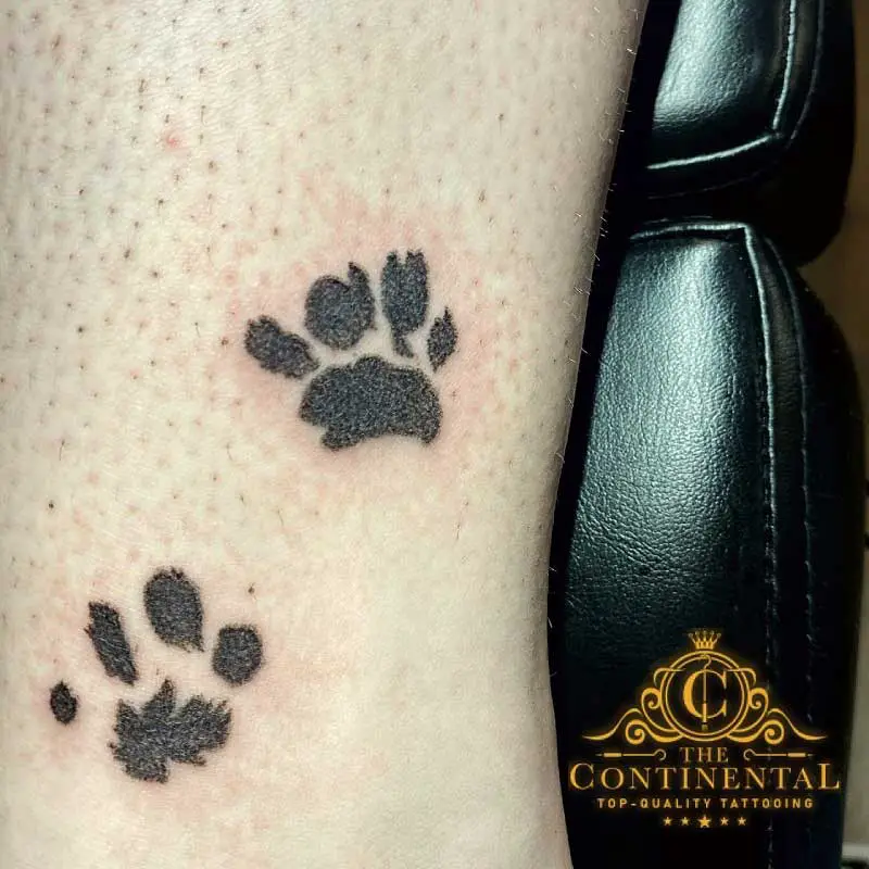 minimalist-tiny-paw-print-tattoo-3