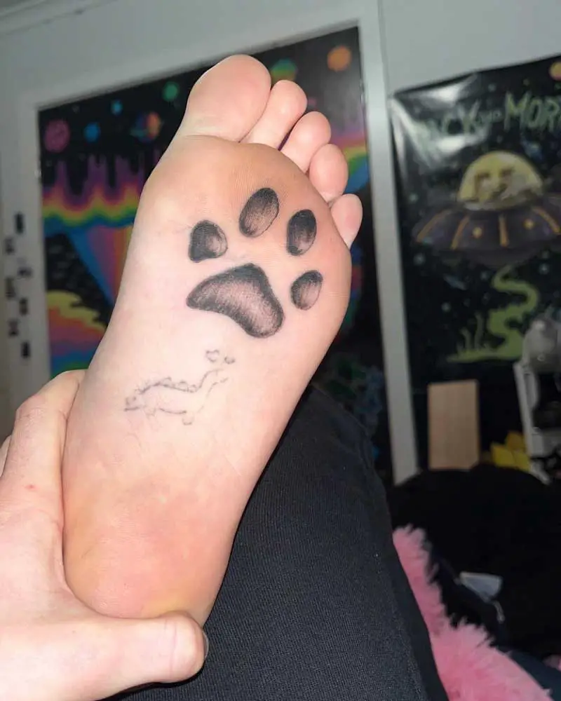 paw-print-tattoo-on-bottom-of-toe-2