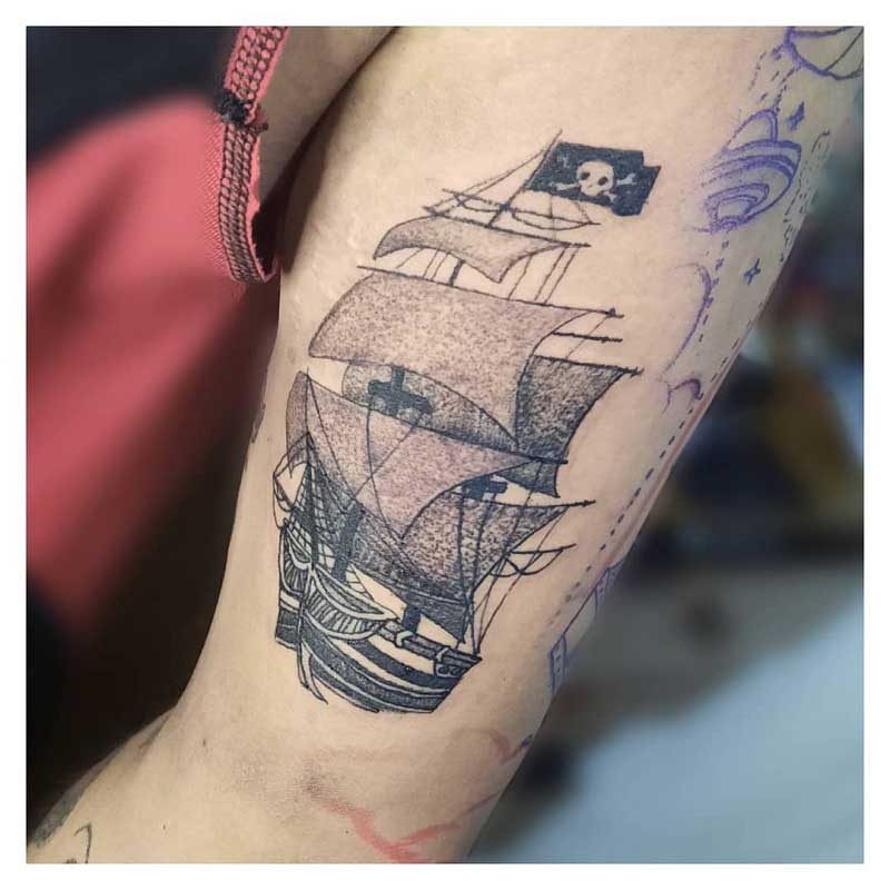 pirate-ship-battle-tattoo-1