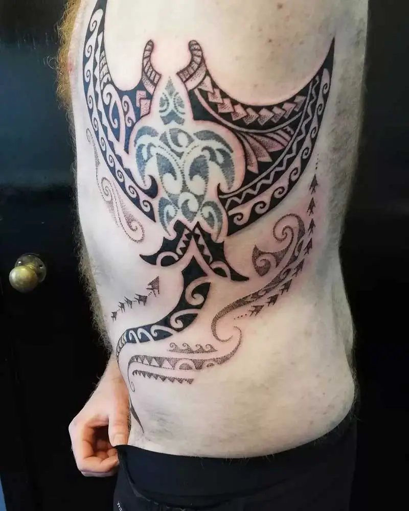 polynesian-manta-ray-tattoo-1