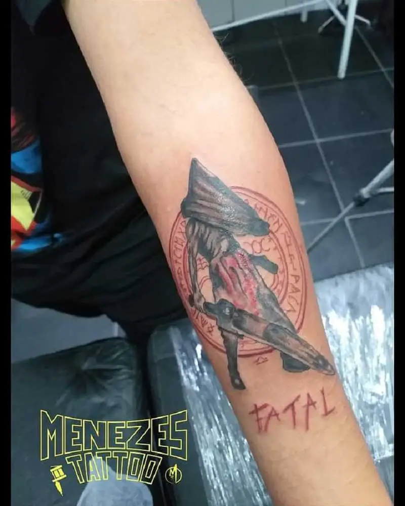 pyramid-head-silent-hill-tattoo-2