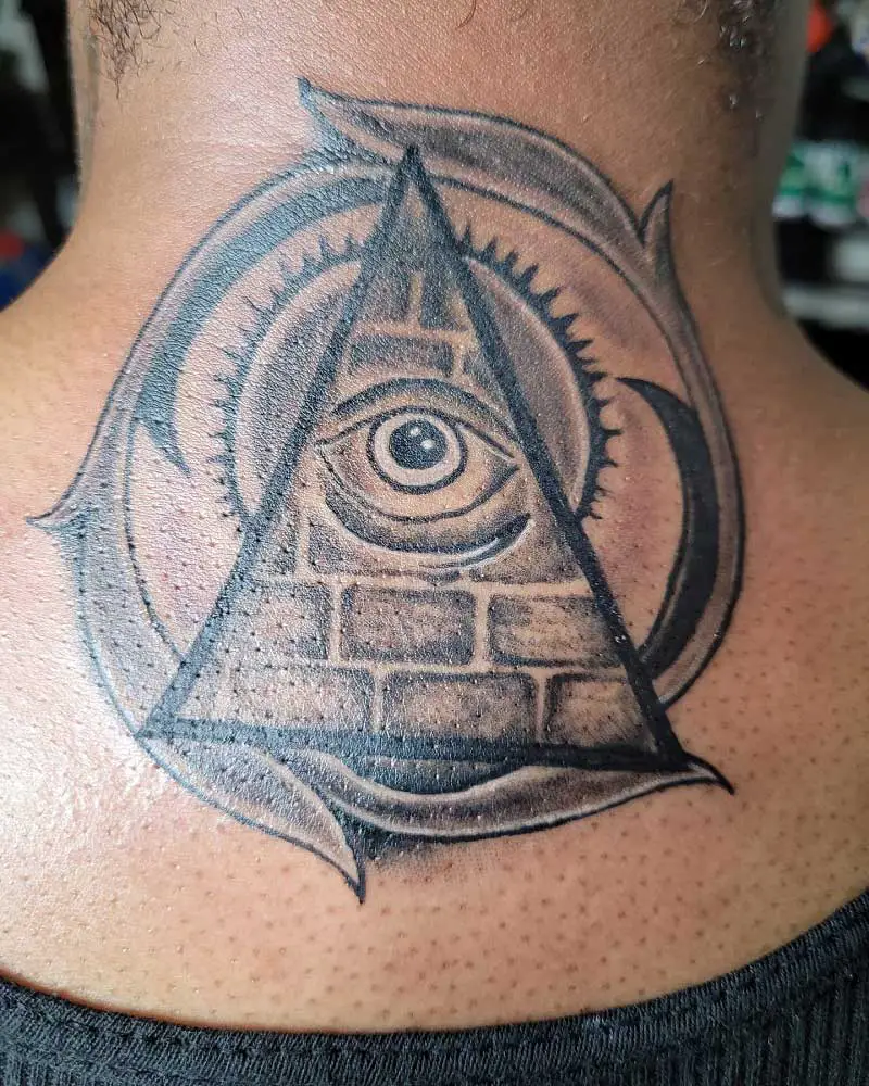 pyramid-neck-tattoo-3