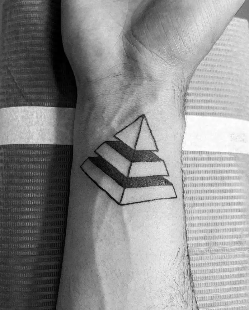 7 Pyramids ideas  pyramid tattoo pyramids egyptian tattoo