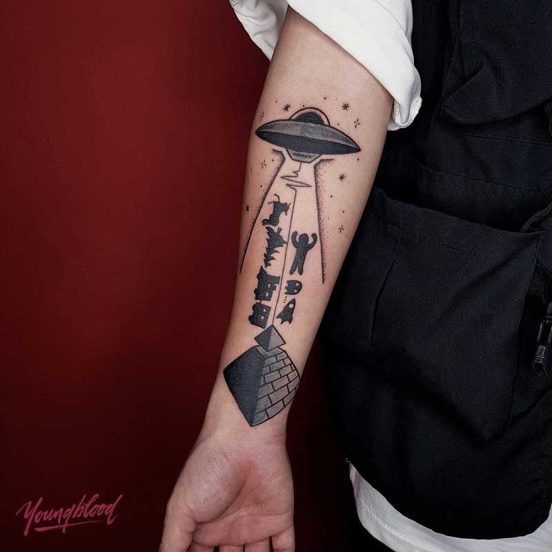 pyramid-ufo-tattoo-2