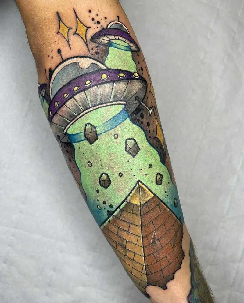 pyramid-ufo-tattoo-3