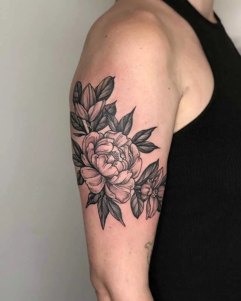 realistic-magnolia-tattoo-3