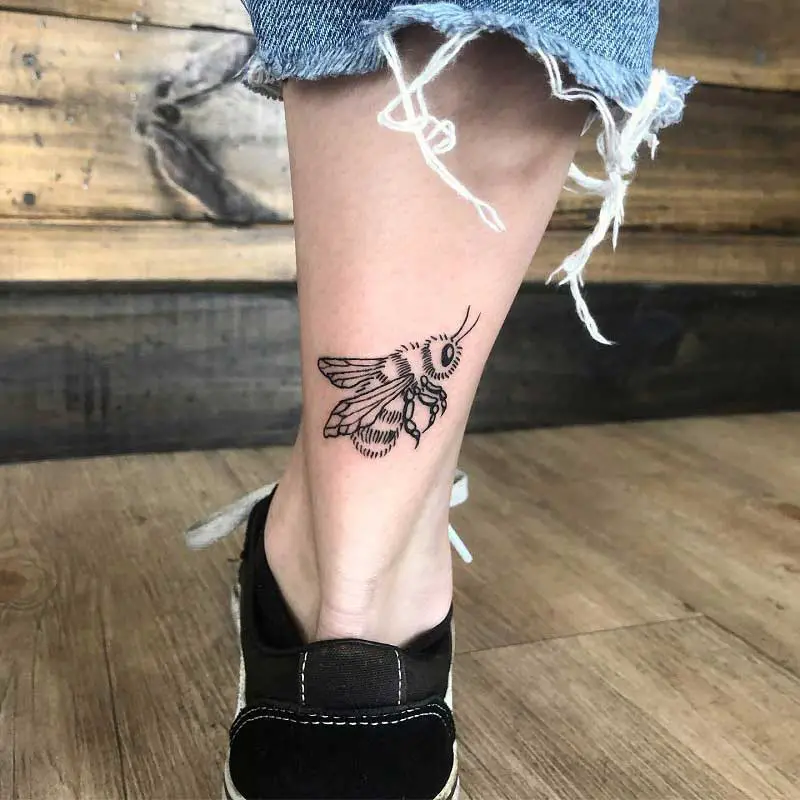 20 amazing ankle tattoos for men and women that will flaunt your walk   YENCOMGH