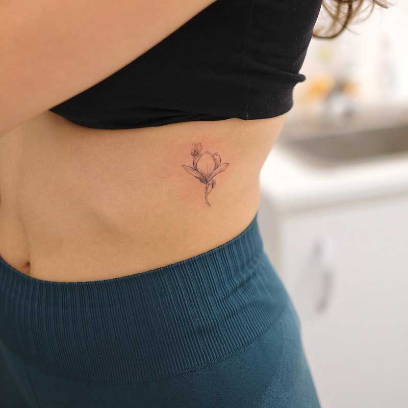 12 Minimalist Flower Tattoo Ideas And Their Hidden Meanings