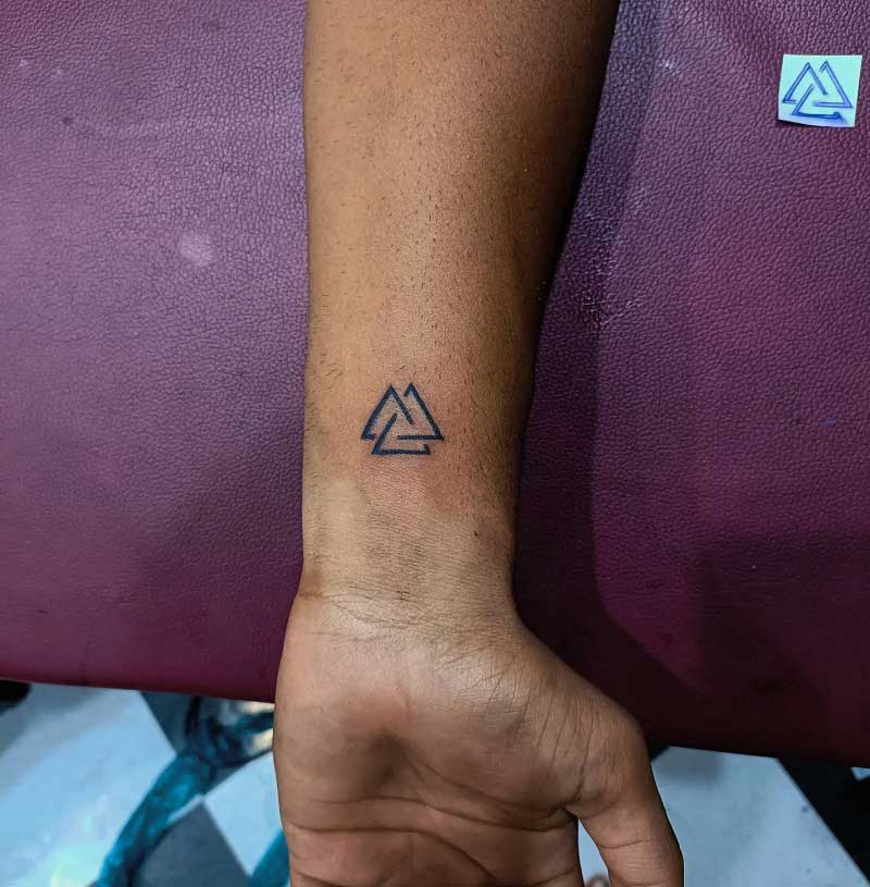 40 Unique Meaningful Tattoo Ideas  Meaningful Tattoos For Guys Couples   More  Fashion