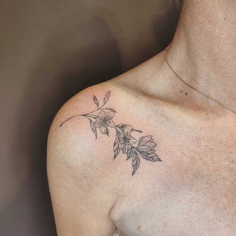 tiny-magnolia-tattoo-3