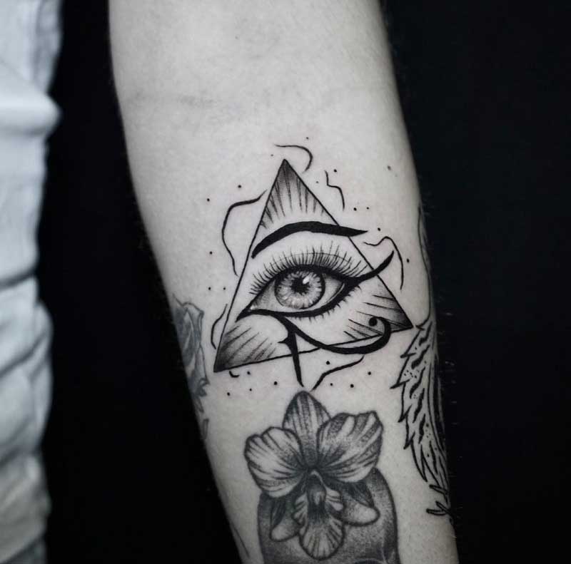 triangle-eye-of-horus-tattoo-2