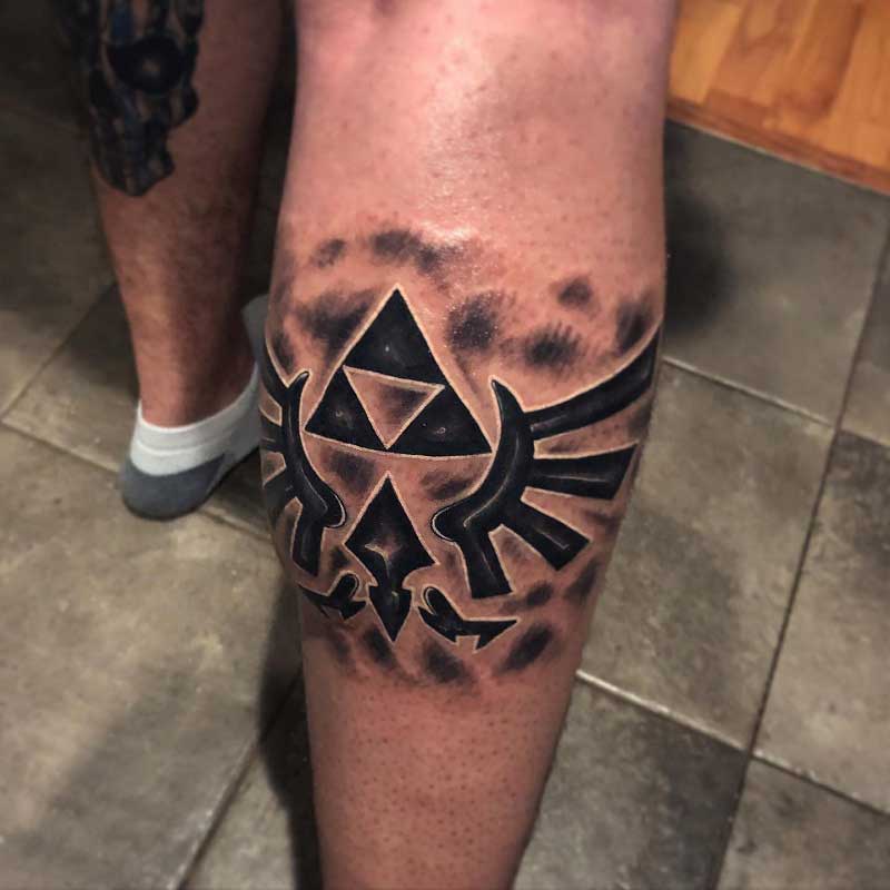 triforce-crest-tattoo-1