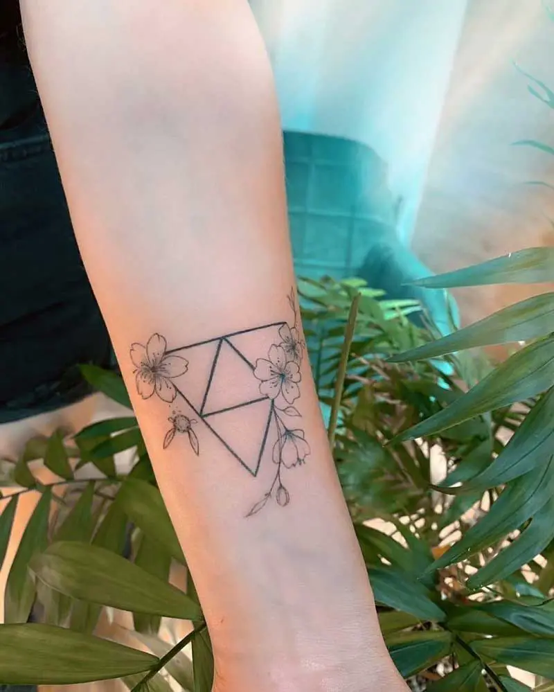 triforce-hand-tattoo-3