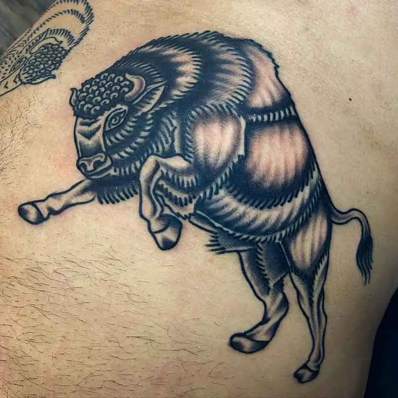 Tattoo uploaded by Xavier  Buffalo tattoo by Bona Sunama BonaSunama  BonaSunamaRaquel simple cute animals critters naive deconstructed  buffalo  Tattoodo