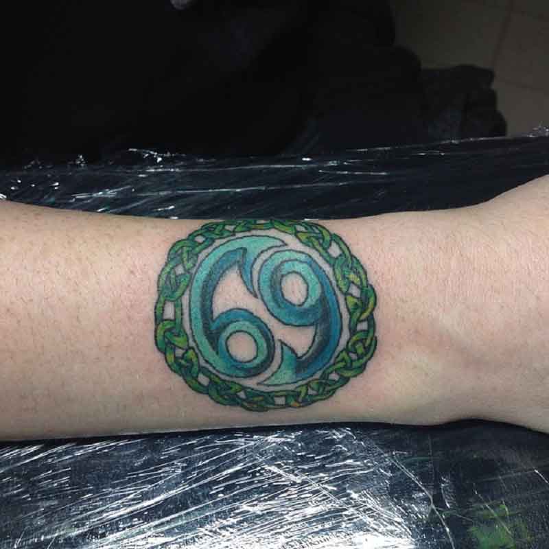 Celtic Chain Tattoo 3