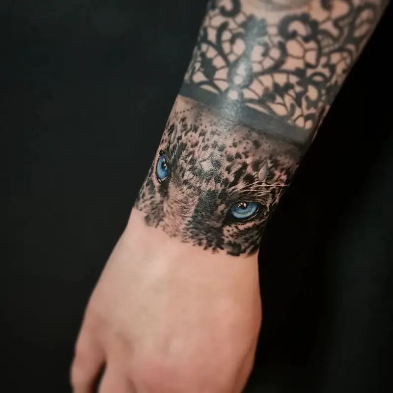 Leopard Eyes Tattoo 1