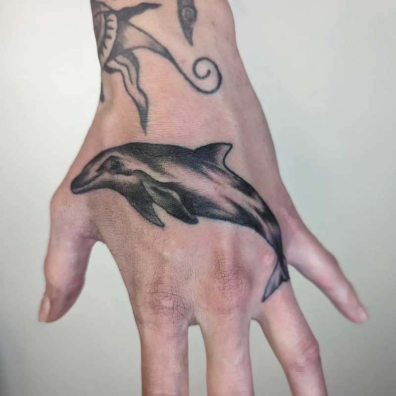 abstract-dolphin-tattoo-3