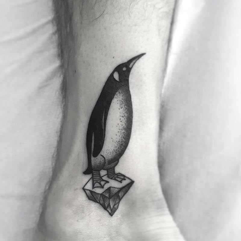 abstract-penguin-tattoo-2