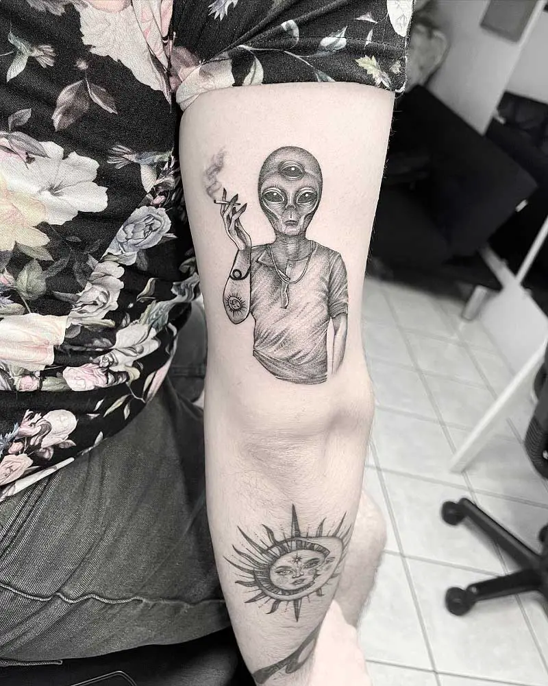 Cartoon Tattoo Ideas Photos   Alien Cartoon Tattoo 1 