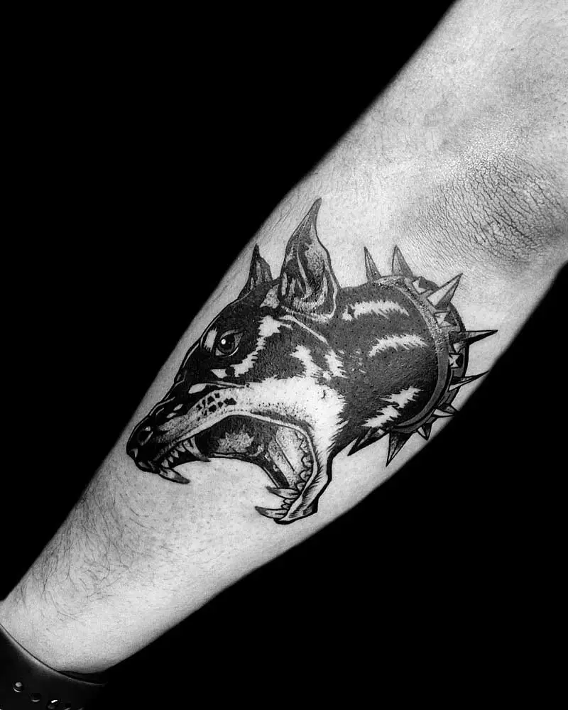 angry-doberman-tattoo-5