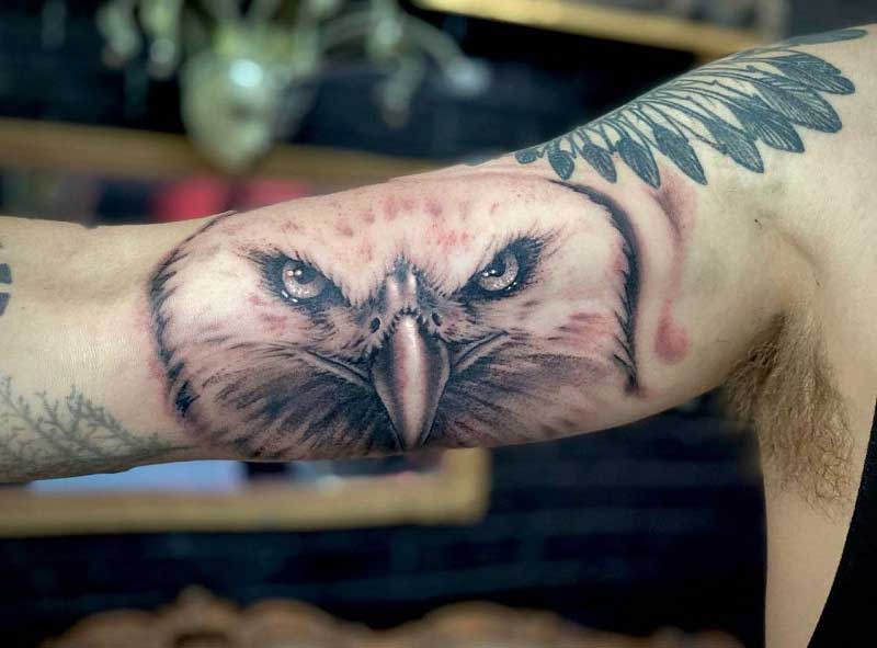 bald-eagle-bicep-tattoo-2