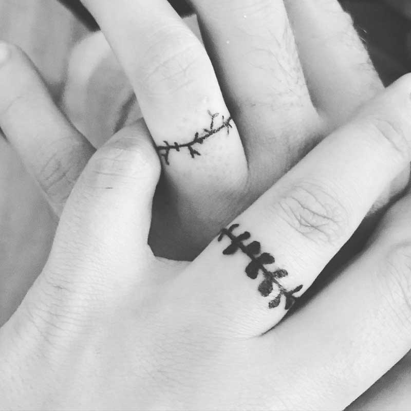 barbed-wire-wedding-ring-tattoo--2