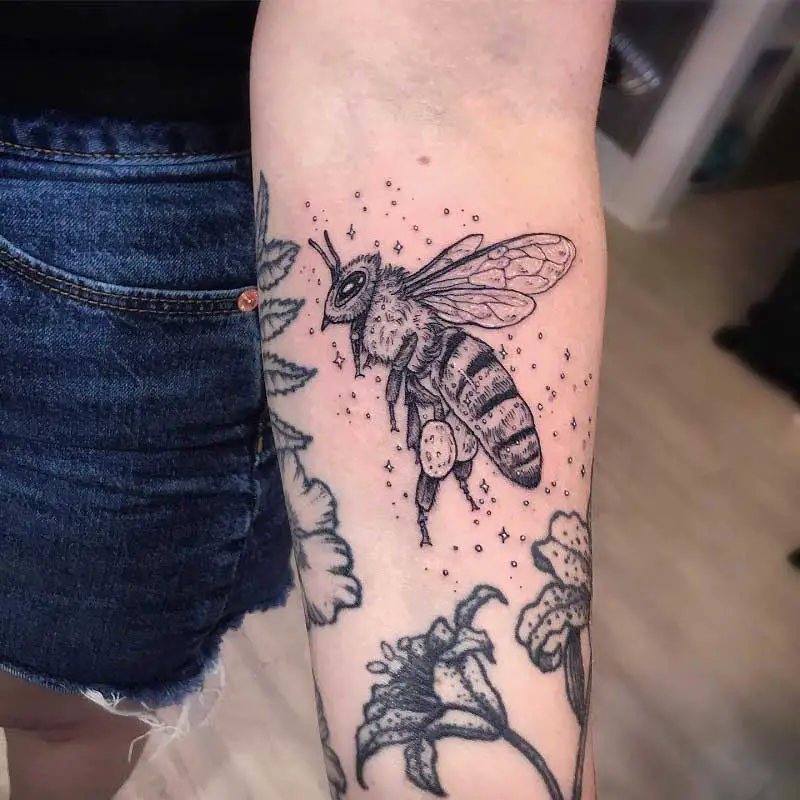 botanical-honey-bee-tattoo-2