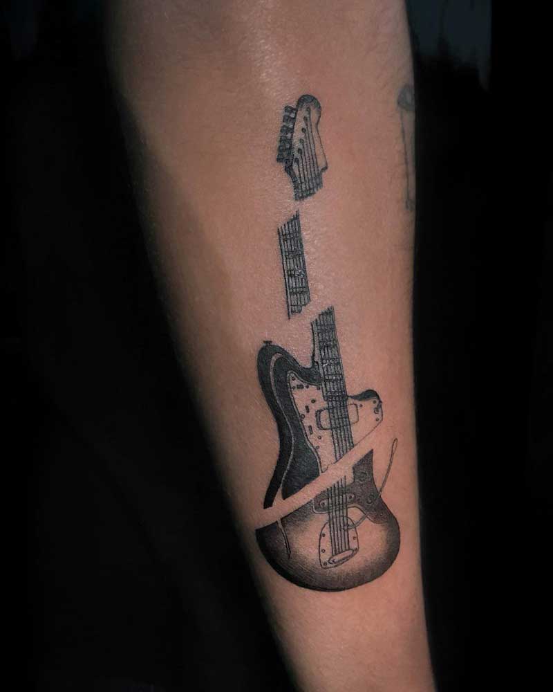 broken-guitar-tattoo-3