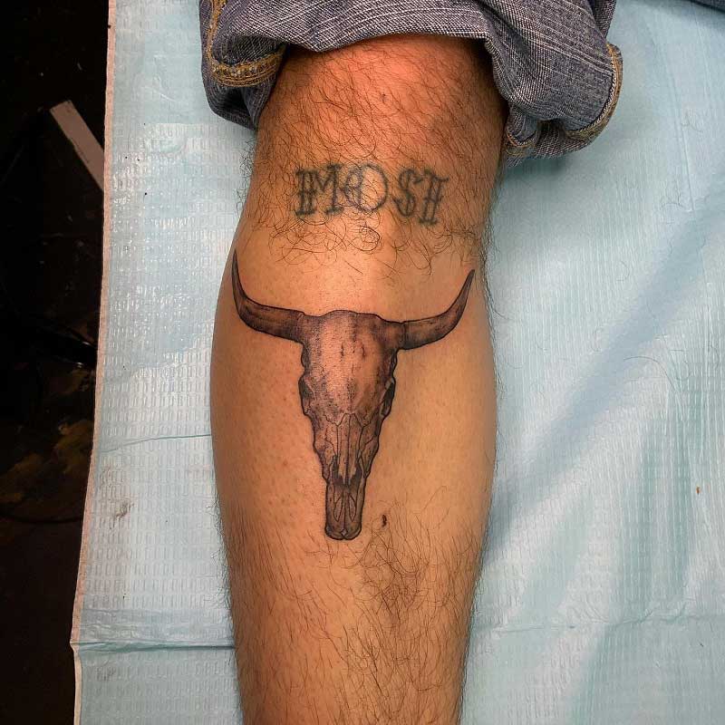 bull-head-skull-tattoo-1