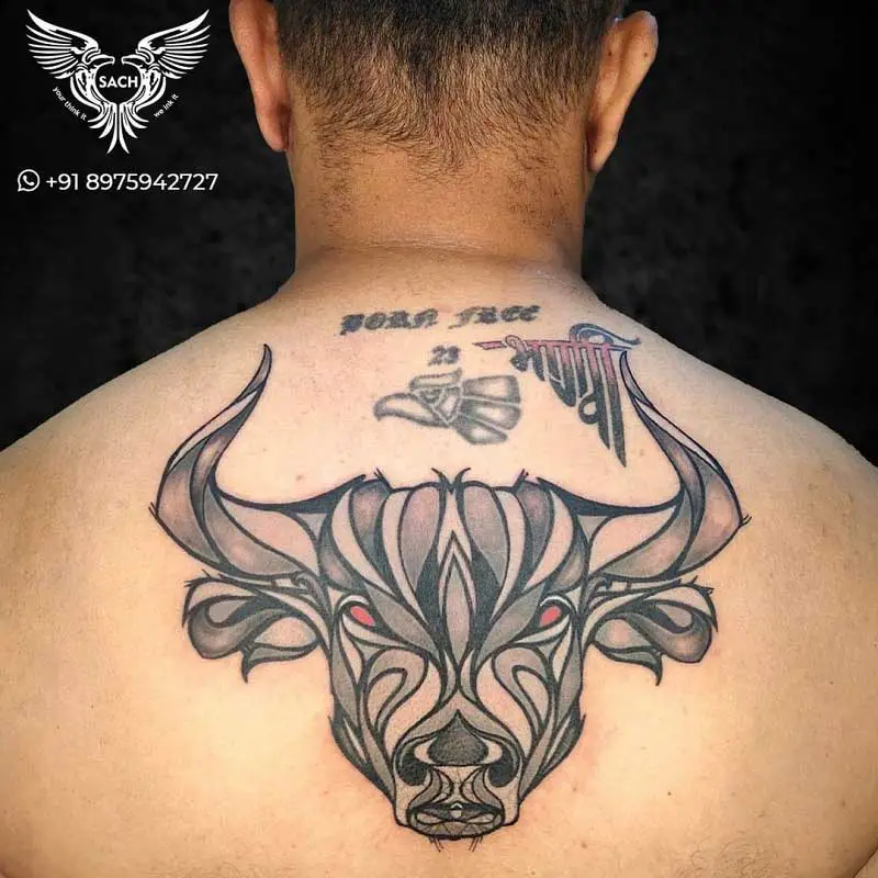 bull-skull-back-tattoo-1