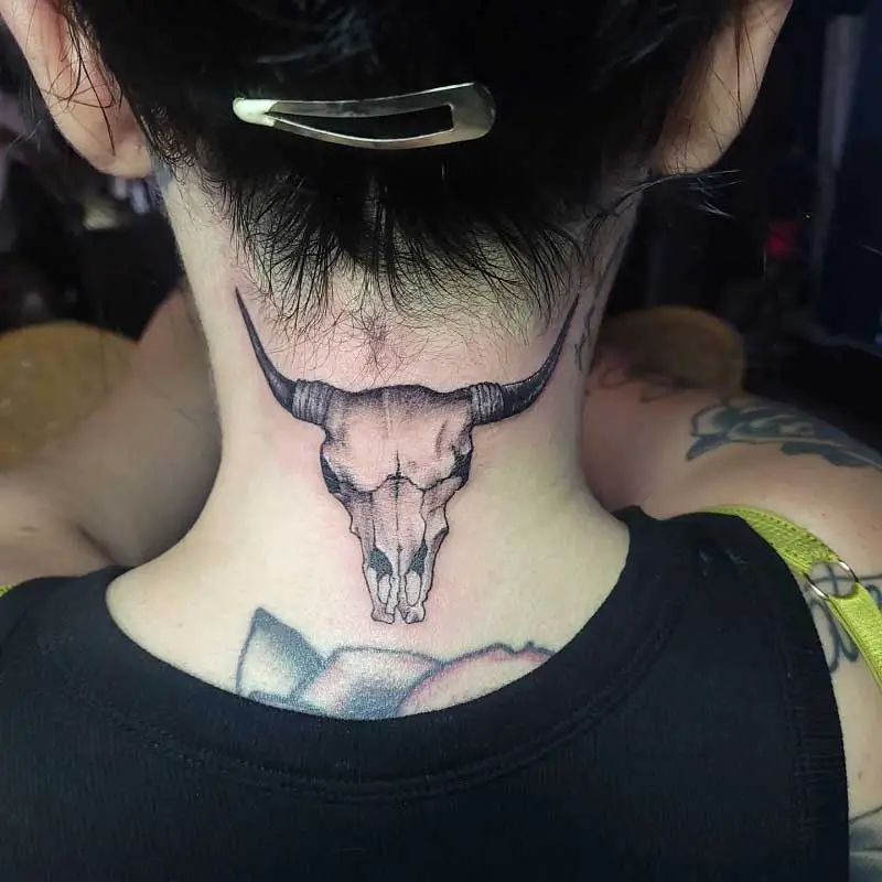 bull-skull-neck-tattoo-1