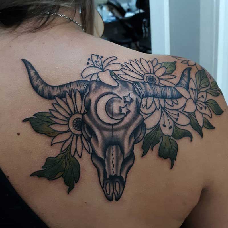 bull-skull-shoulder-tattoo-3