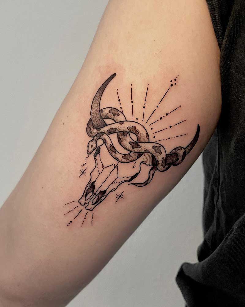 bull-skull-snake-tattoo-2